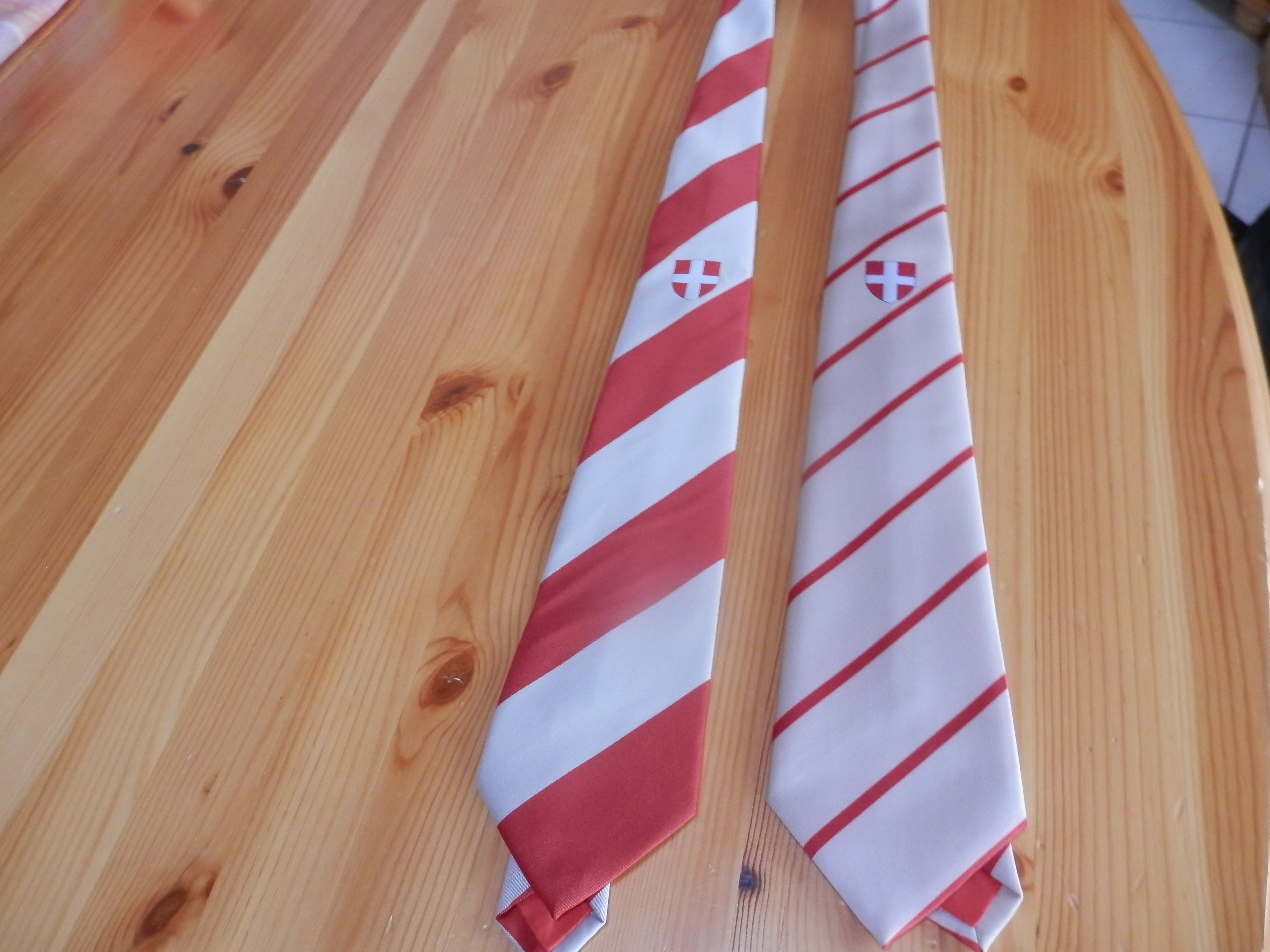lot 2 Cravates personnalisées Savoie
